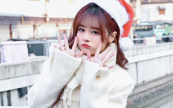 【snh48】【颜沁】20231224 口袋48视频直播 剧场后台直播(圣诞装限定