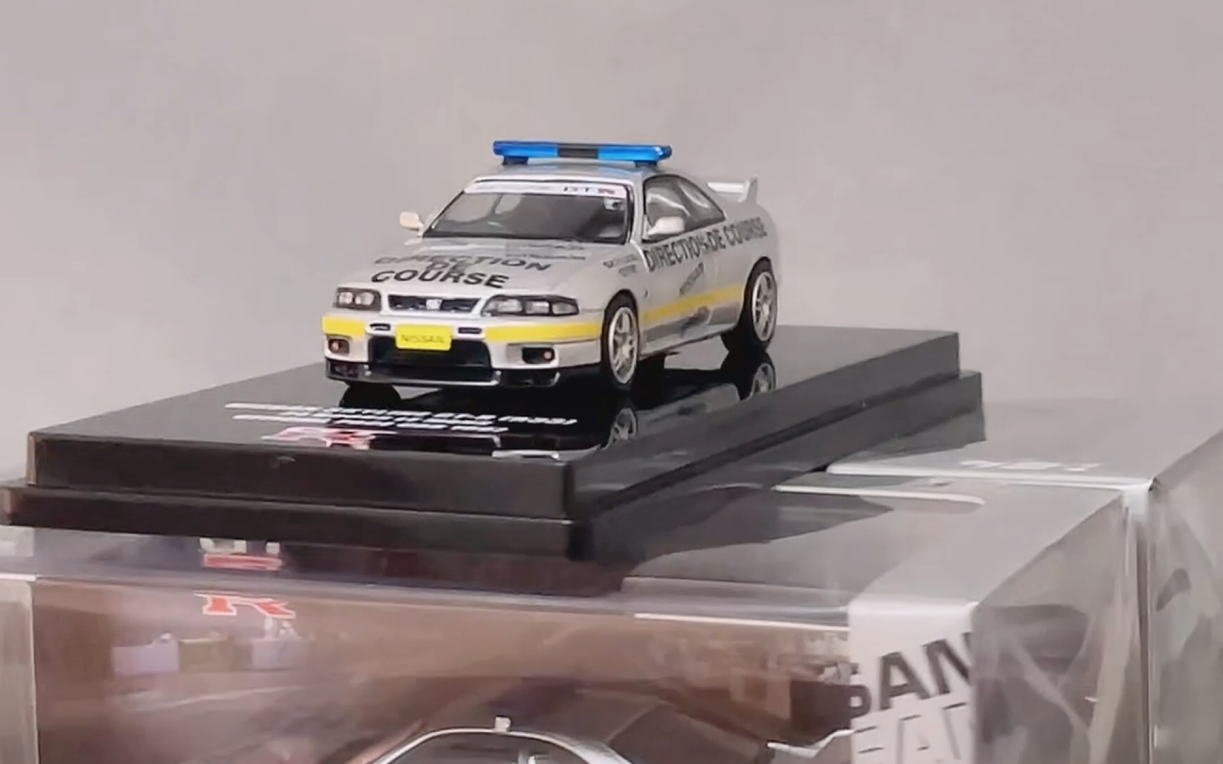 inno models 1/64日产skyline gt-r r33勒芒安全车