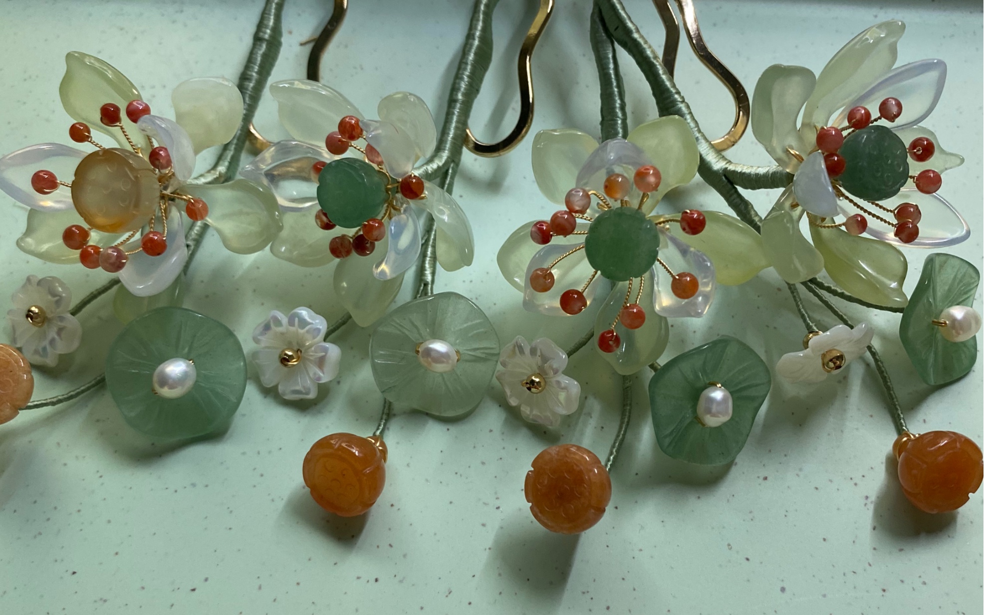 出一波天然石蝶贝发簪现货