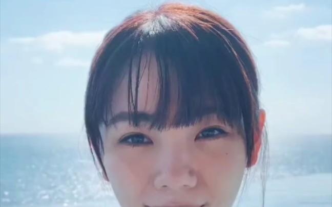 大川成美泳装