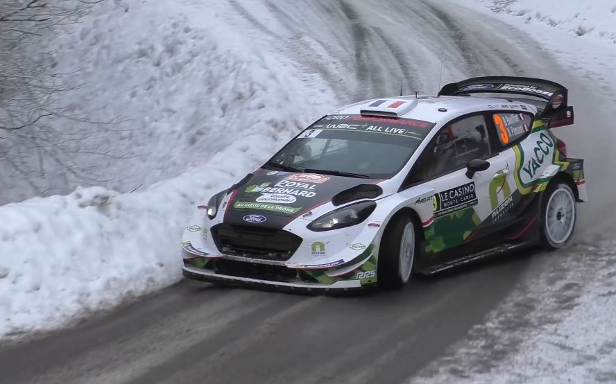 2018wrc拉力赛雪中进行,各汽车厂家小钢炮激烈竞争,观众大饱眼福