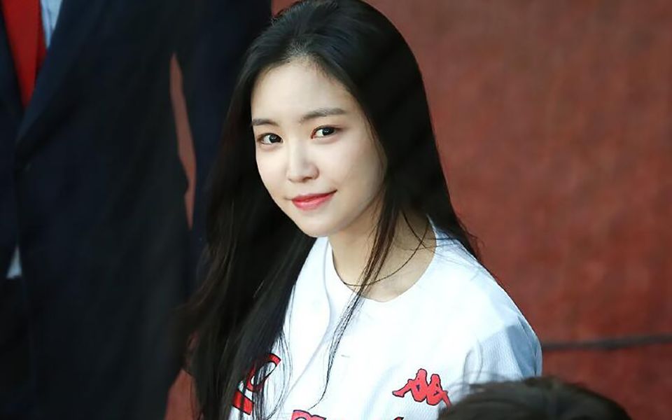 apink孙娜恩玩刘在石game小姐姐真是聪明伶俐runningman