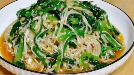 凉拌菜吃起来,金针菇青菜好有食欲