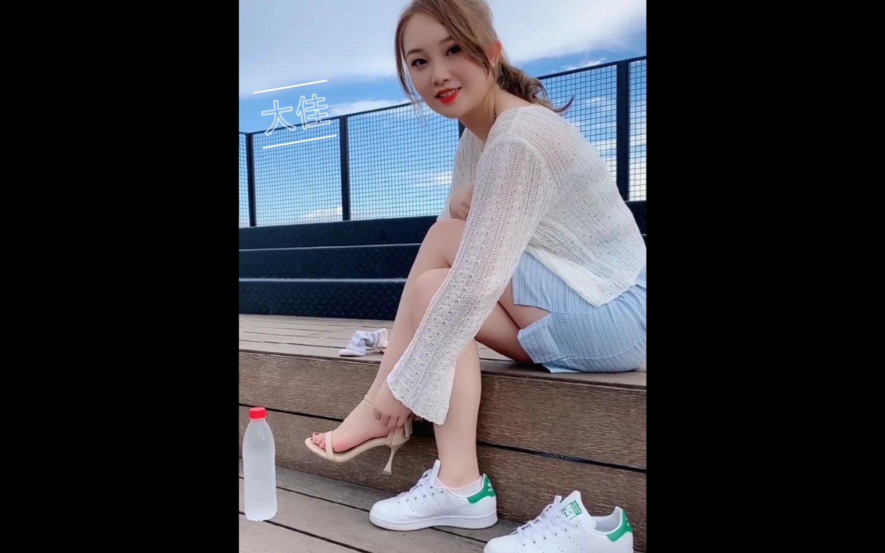 看看你觉得小姐姐换鞋片段怎么样_哔哩哔哩 (゜-゜)つロ 干杯~-bili