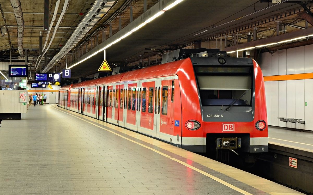 火车前方展望——【德国铁路】慕尼黑城市快铁s8线_哔哩哔哩_bilibili