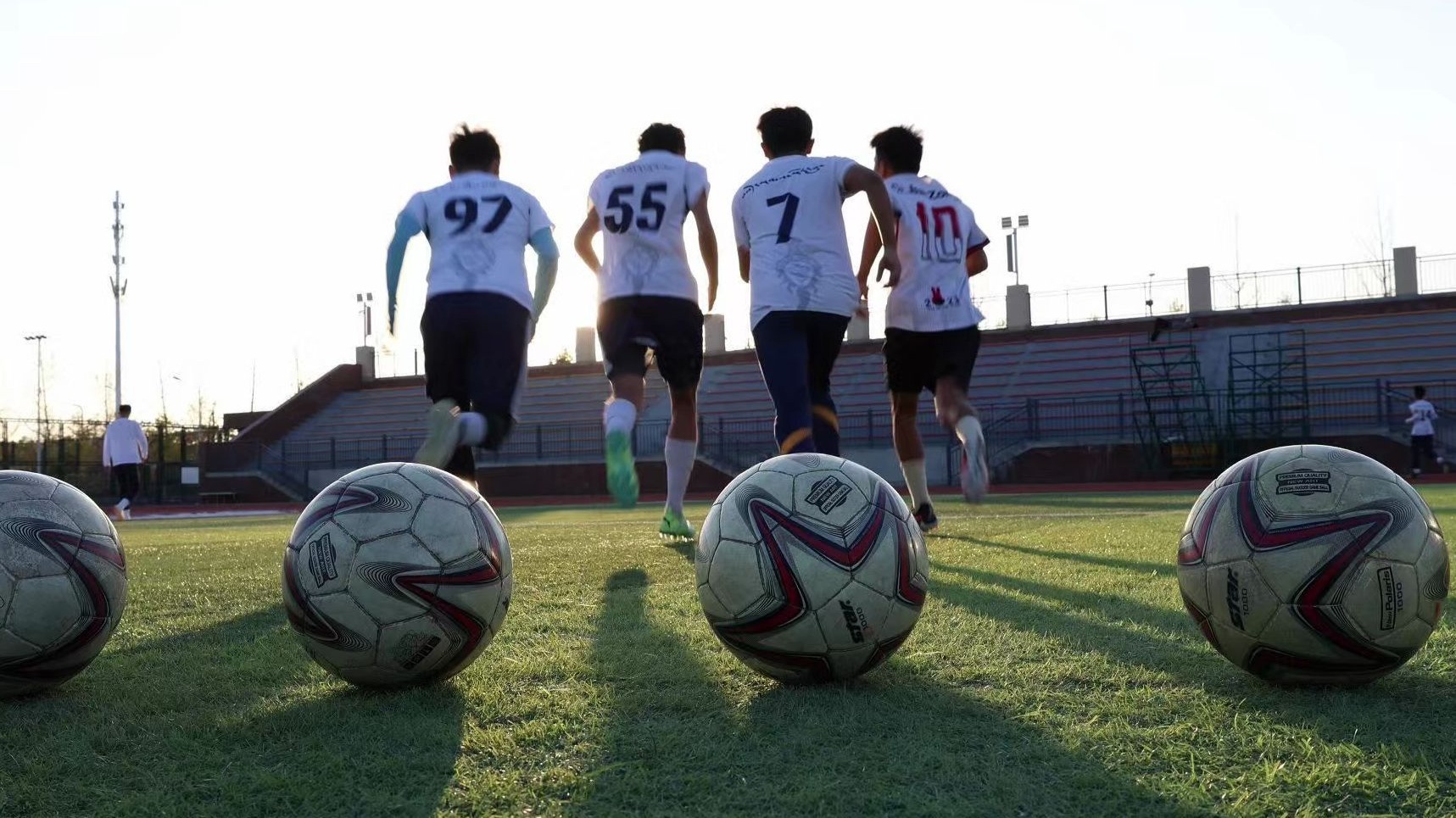 长江大学校足球队微纪录片《足球之梦——少年们的绿茵之情》