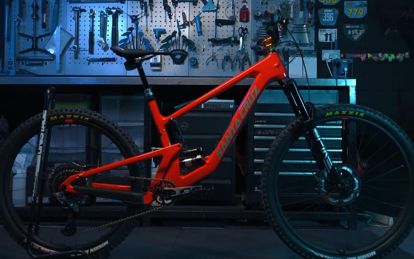 沉浸式装车 - santa cruz 5010