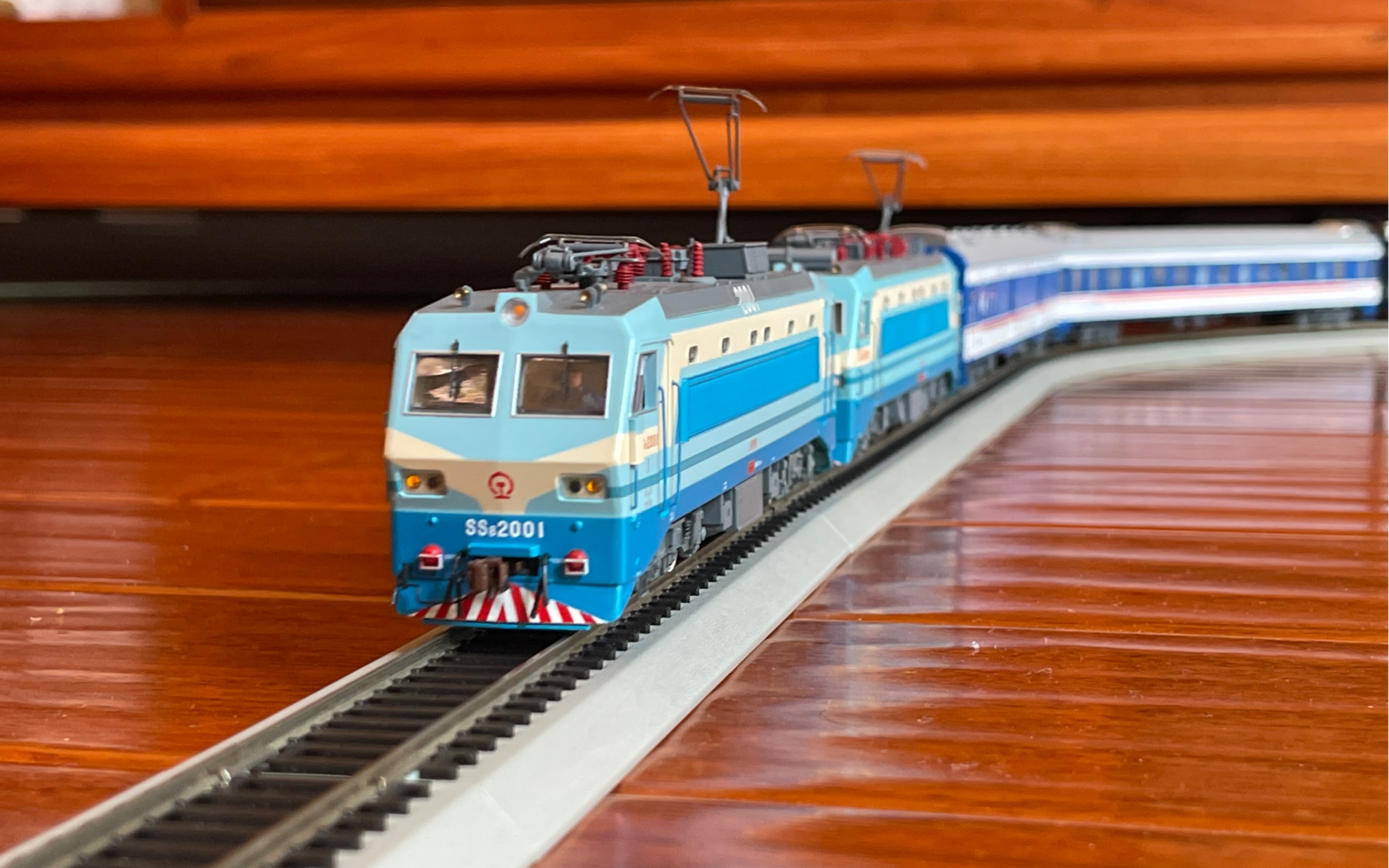 【火车模型】韶山8型电力机车——混剪_哔哩哔哩_bilibili