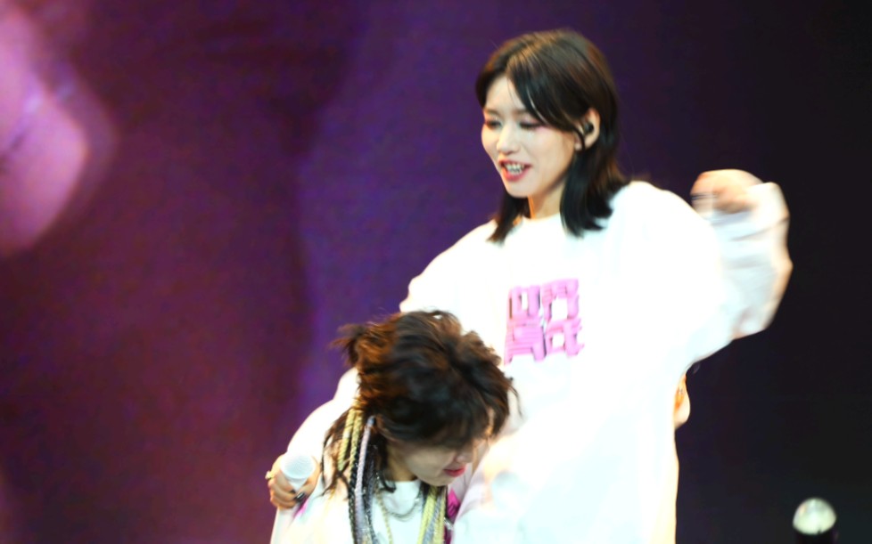 【房东的猫】吴佩岭怎么会抱不动王心怡?我不信