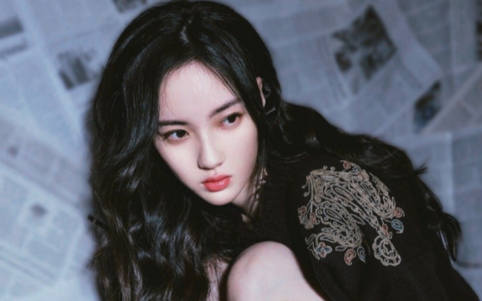 内娱少见的英气冷艳脸!