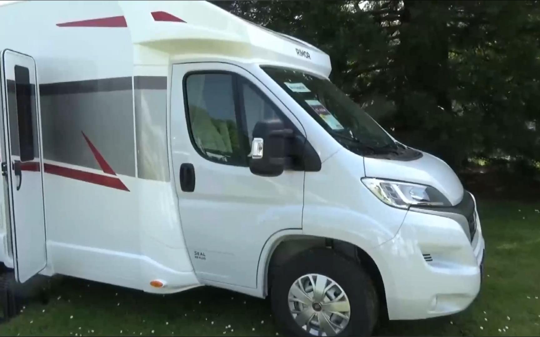 2024款菲亚特rimor seal99plus房车 外观和内饰