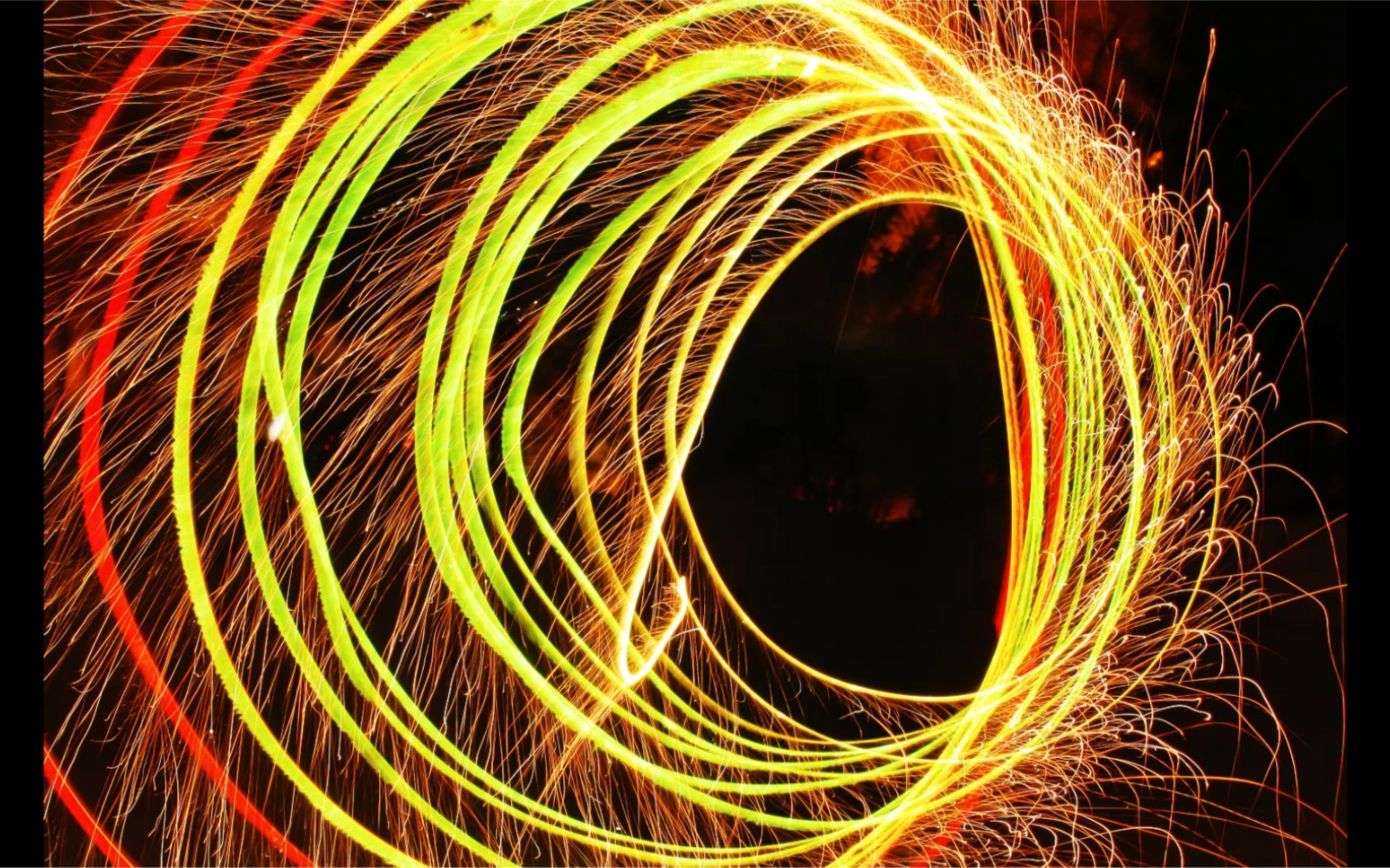 【创意摄影】烟花满快门拍摄_哔哩哔哩_bilibili