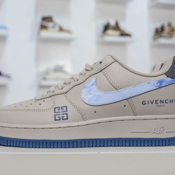 Givenchy air clearance forces