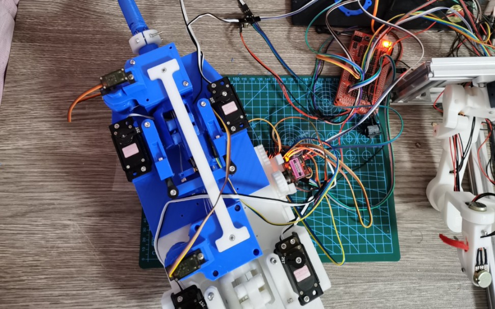 diy 自制6轴机器人全3d打印 达芬奇手术机器人sp版 验证医用机器人