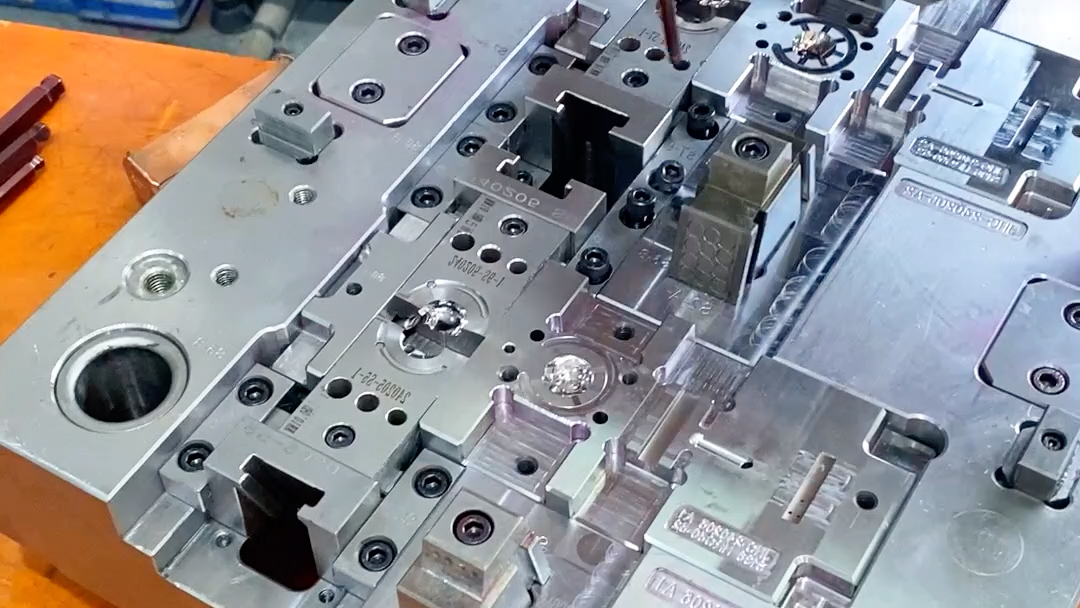 蓝牙耳机模具#精密塑胶模具#模具制造#注塑模具#医疗模具