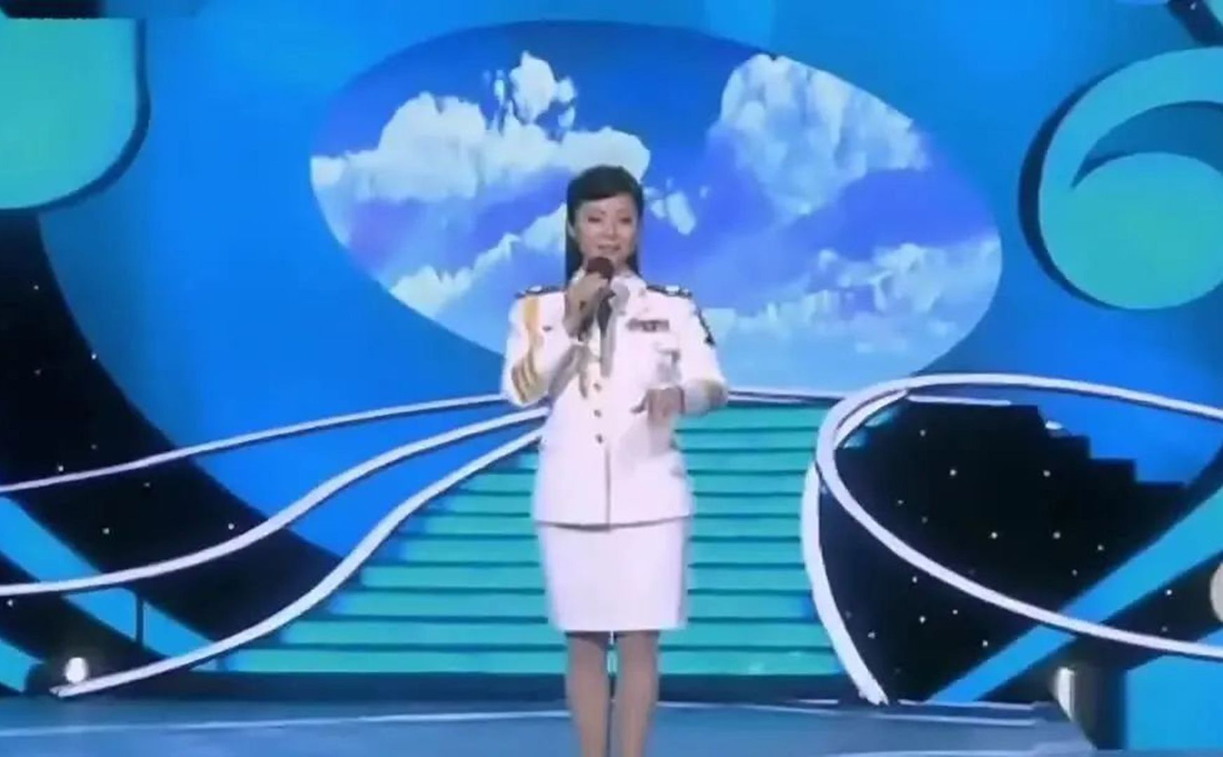 于文华演唱的经典歌曲(于文华演唱的经典歌曲联唱)