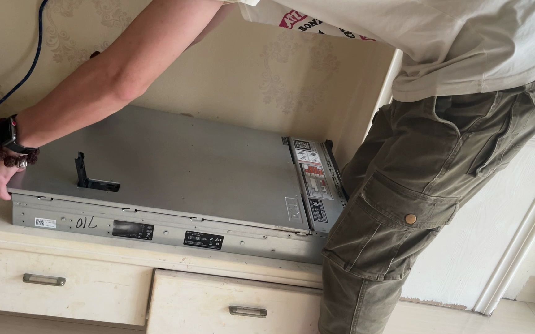 戴尔r720服务器u盘启动=戴尔r740服务器从u盘引导