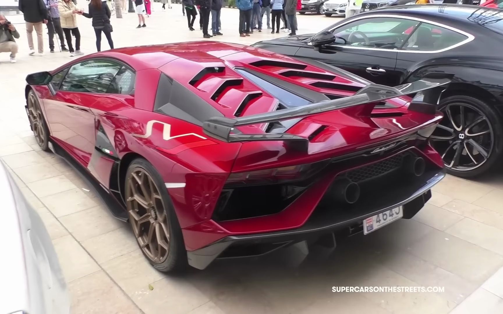 [图]法拉利 Monza SP2 SF90 布加迪威龙、兰博基尼 Aventador