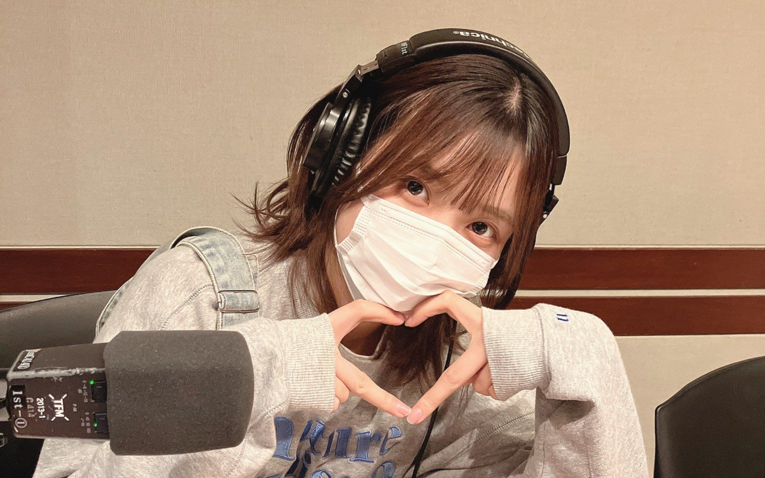 介绍所有曲目!/ 迷你专的幕后故事&令人惊讶的中国恋爱故事!