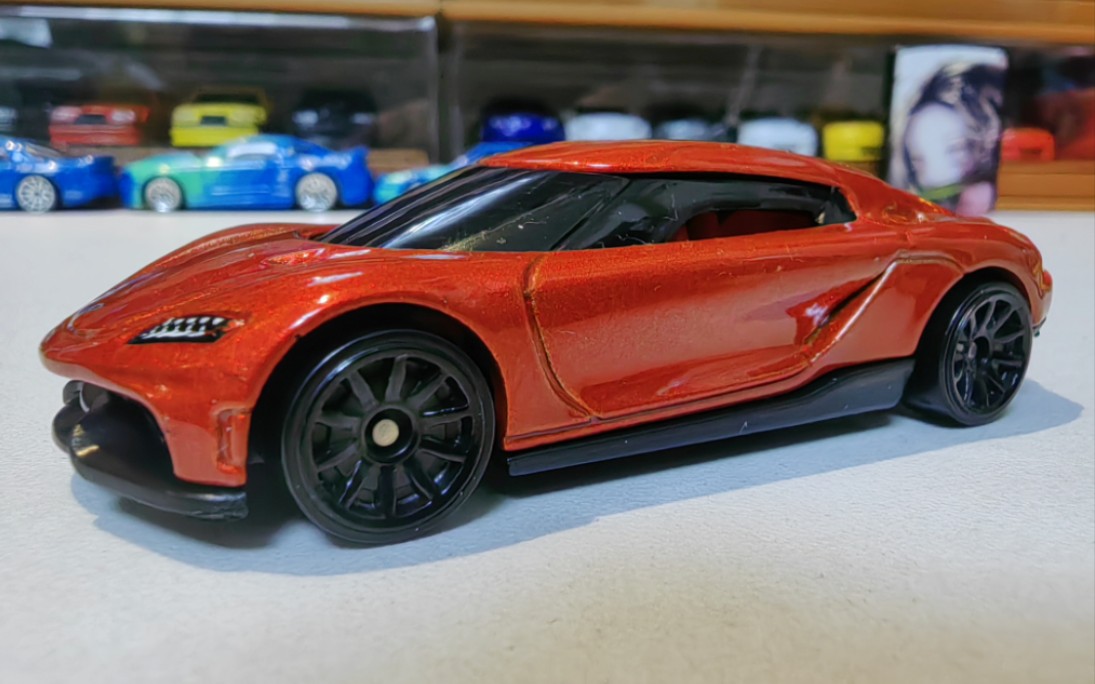 科尼赛克gemera 红色超跑!哎呦居然出厂封卡还歪了!