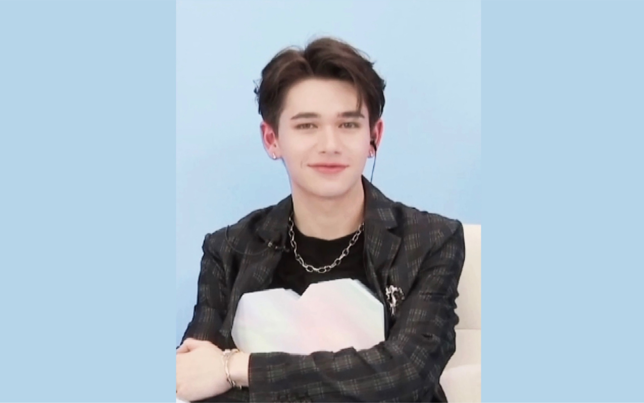 庆怜caelan0519兰芝直播可爱表情cut