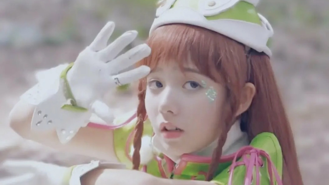 春宝真的太可爱了呜呜_哔哩哔哩 (゜-゜)つロ 干杯~-bilibili