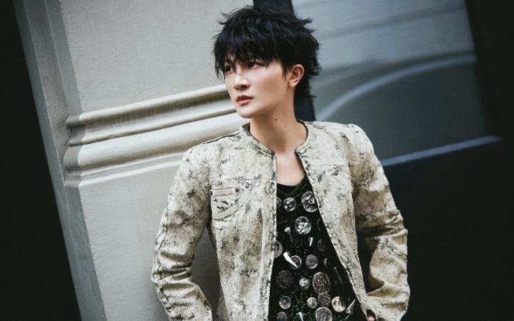 勤深深| 李克勤 周深 — 天下有情人 (live)