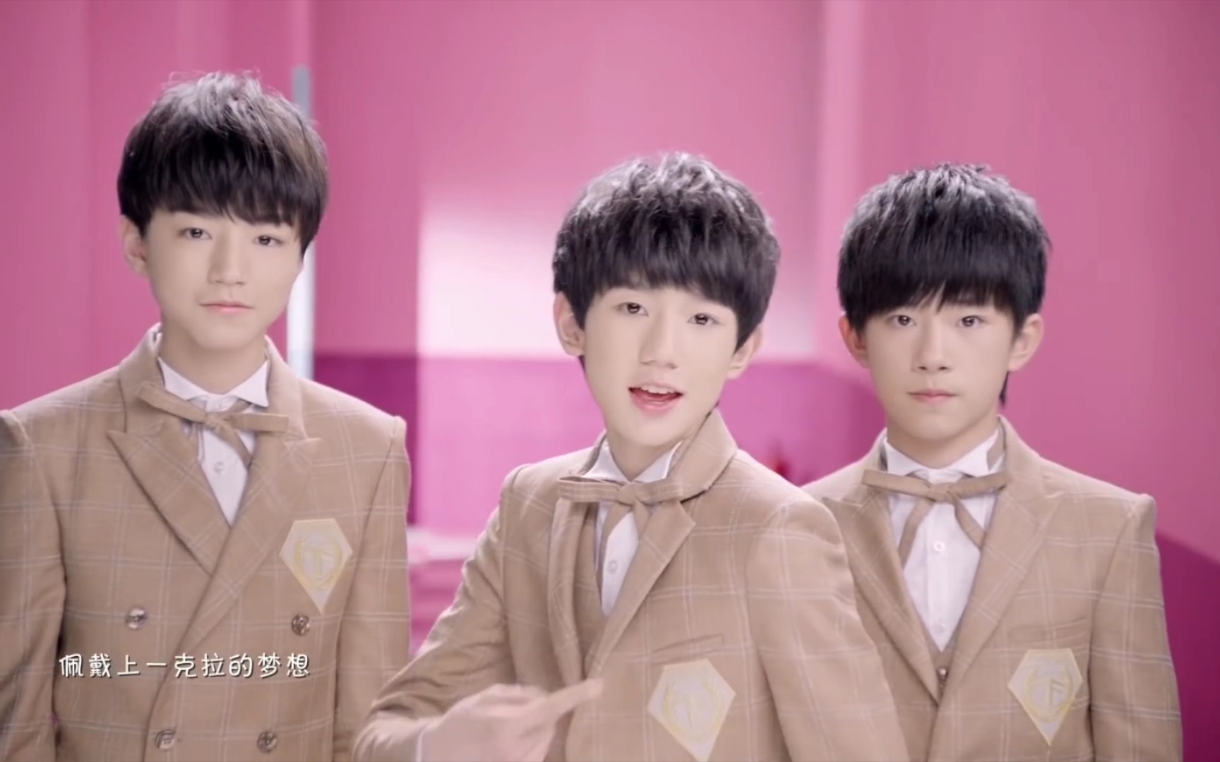 【4K】TFBOYS 青春修炼手册Practise Book for Youth (官方完整版 MV)高清修复版!哔哩哔哩bilibili