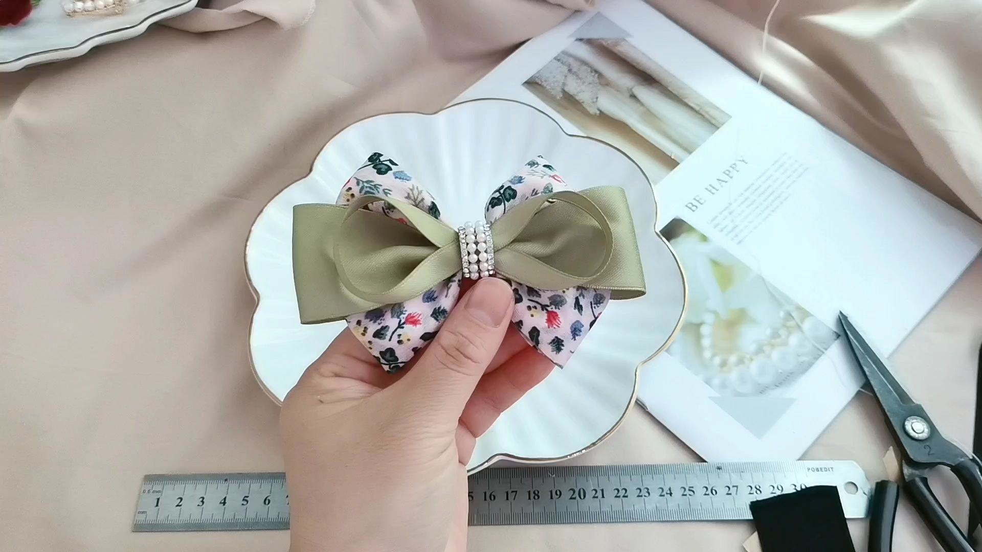 diy小碎花布带手工蝴蝶结材料包教程