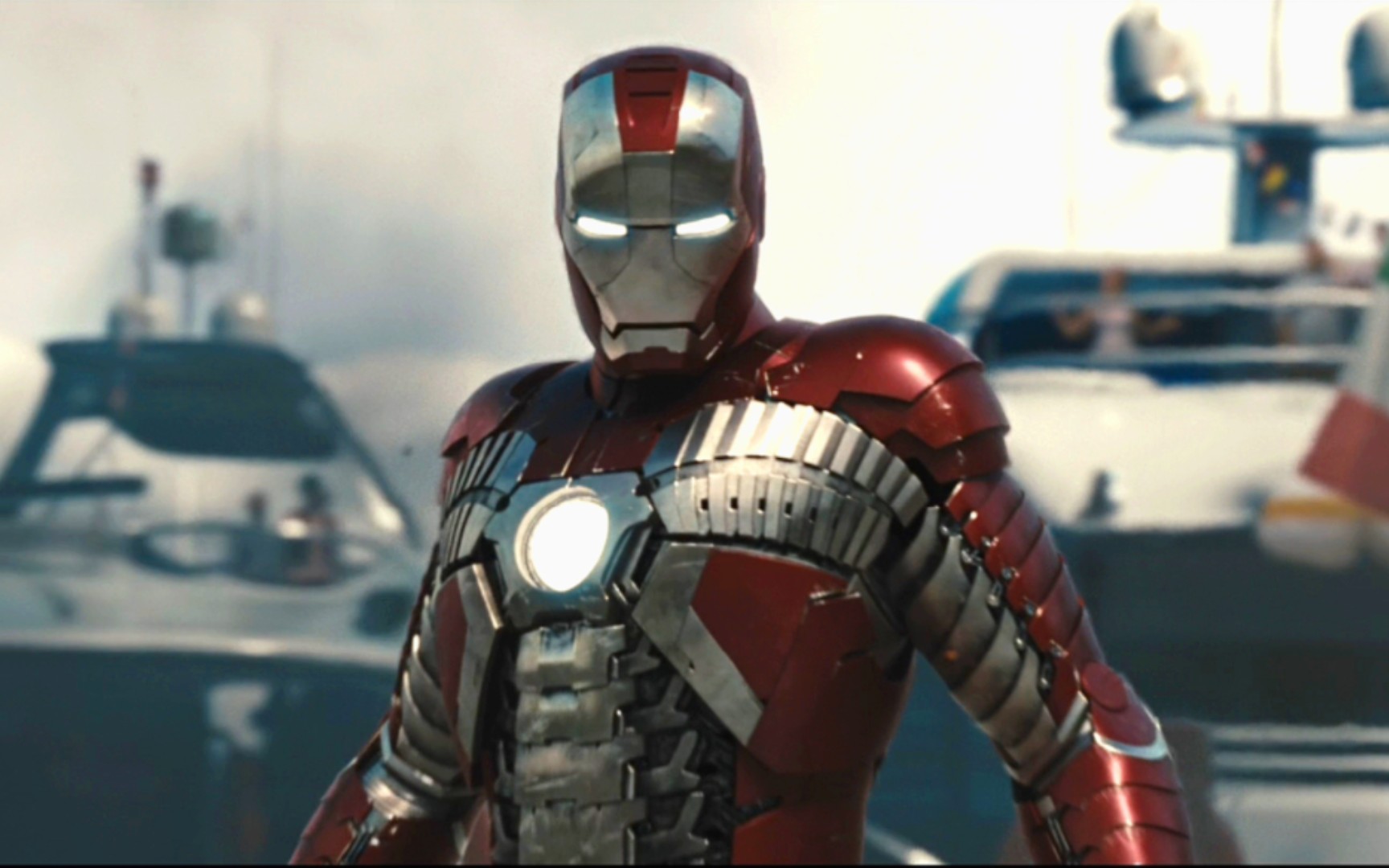 钢铁侠马克5手提箱战甲亮相,对战反派丧鞭