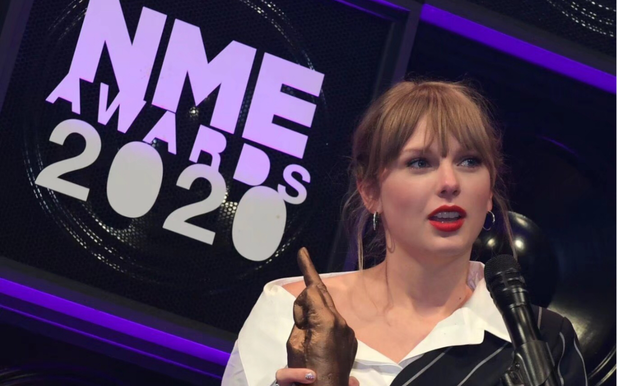 脚爱闻和老霉在台下接吻,终于发糖了太甜了啊啊啊