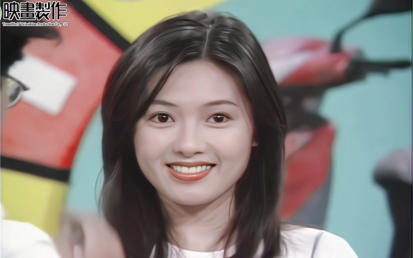 我也不想心动哎 可是她盯着我笑啊 | 1 7 s 初 恋 美 貌 | 明 眸 皓