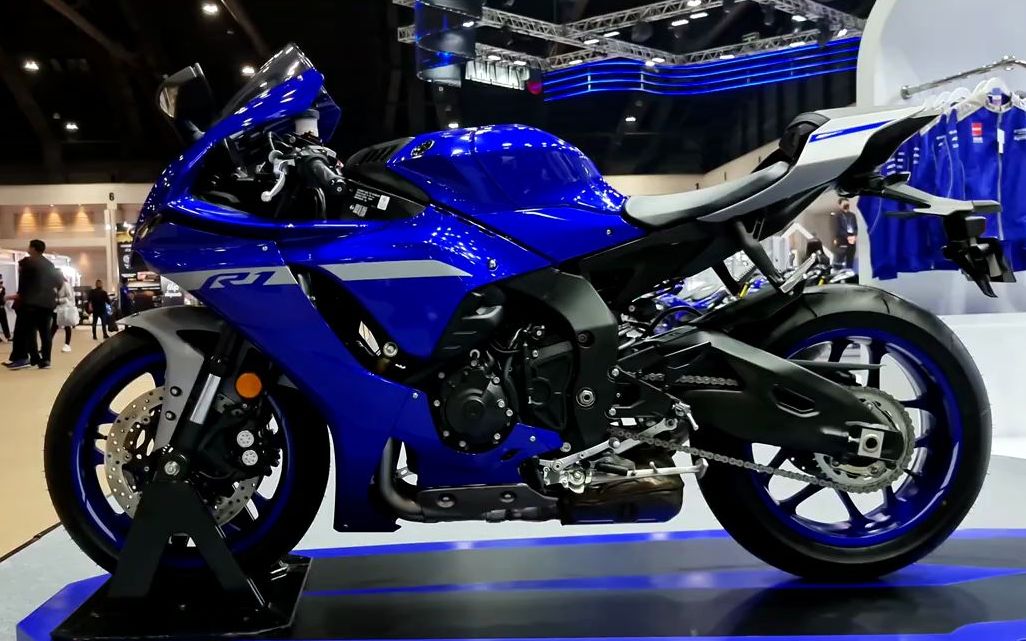 雅马哈2021r1车展实拍