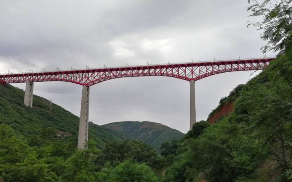 中老铁路元江特大桥