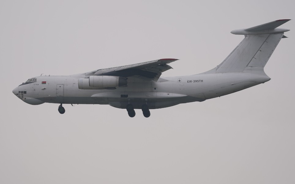 白俄罗斯Trans Avia Export Cargo航空公司IL76TD EW395TH PEK跑道01降落哔哩哔哩bilibili