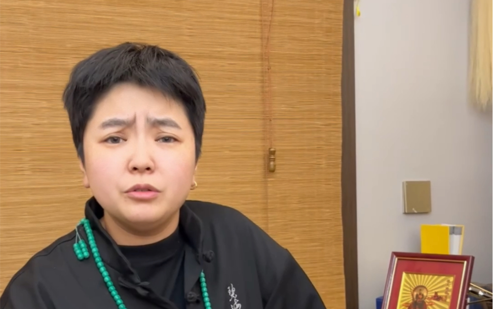 我紧皱眉头 怀疑人生