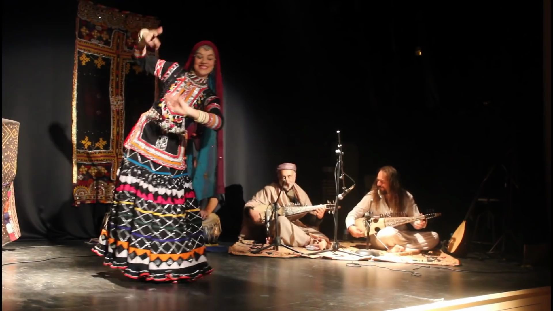 【阿富汗的卡贝利亚舞@西班牙@2012】daud khan sadozai a manises (2