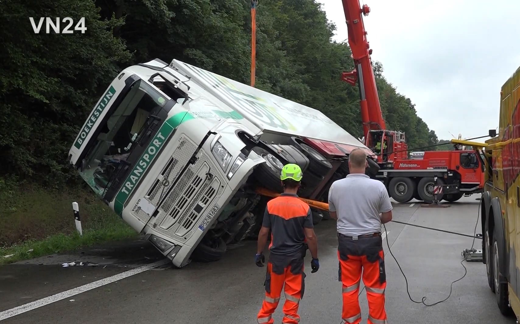【vn24】(德国/北威州)a44公路交通事故 | 半挂货车侧翻(2020/07/08)