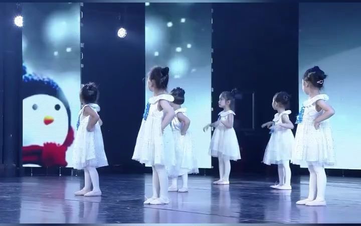 幼儿园舞蹈节目《雪宝宝》幼儿园六一舞蹈 幼儿园舞蹈 舞蹈 幼儿园毕业舞蹈 幼儿园元旦舞蹈 幼儿园 六一舞蹈 幼儿舞蹈 舞蹈日常 少儿舞蹈哔哩哔哩bilibili