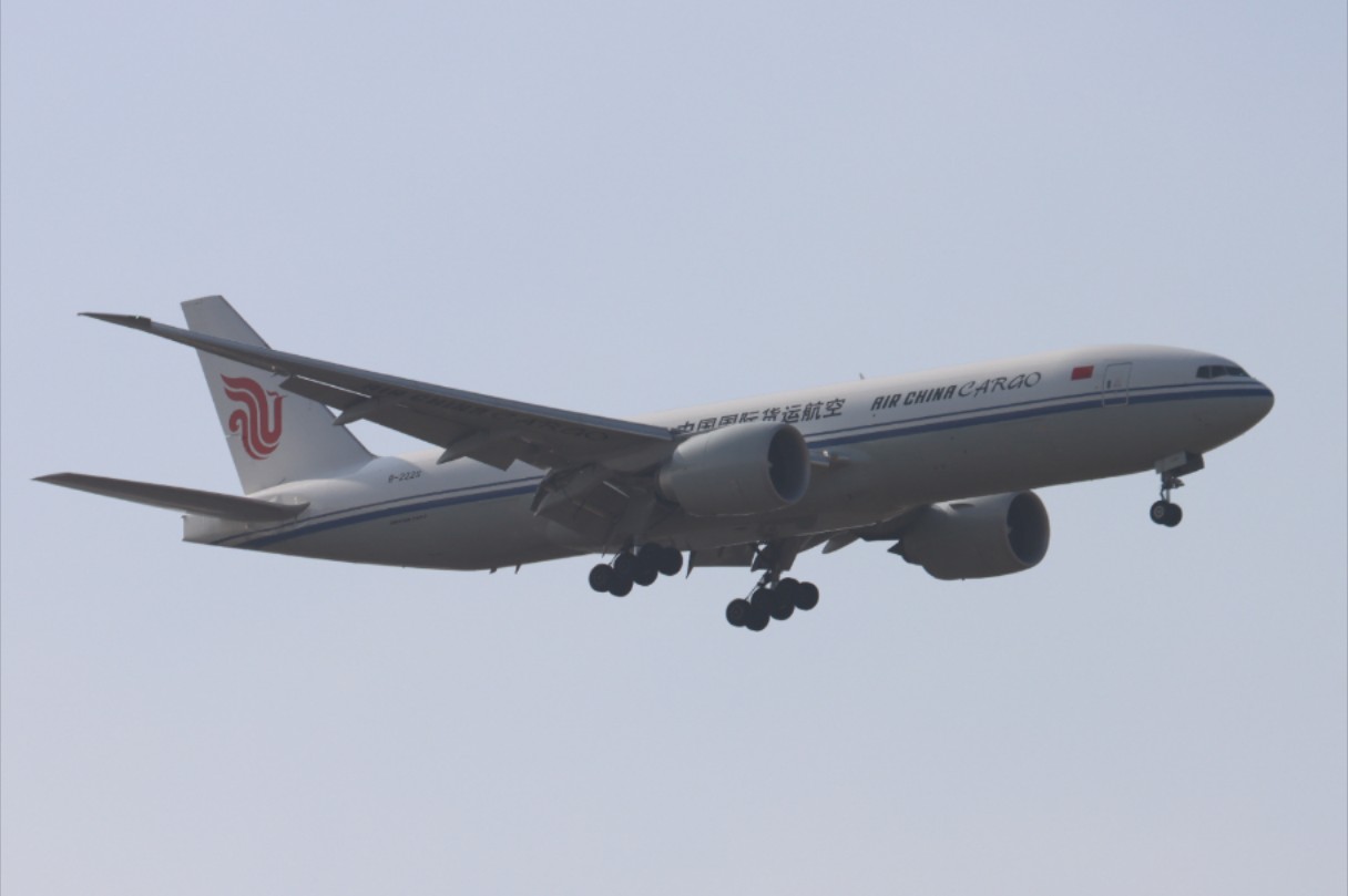 CARGO中国国际货运航空CA1014落地首都机场哔哩哔哩bilibili