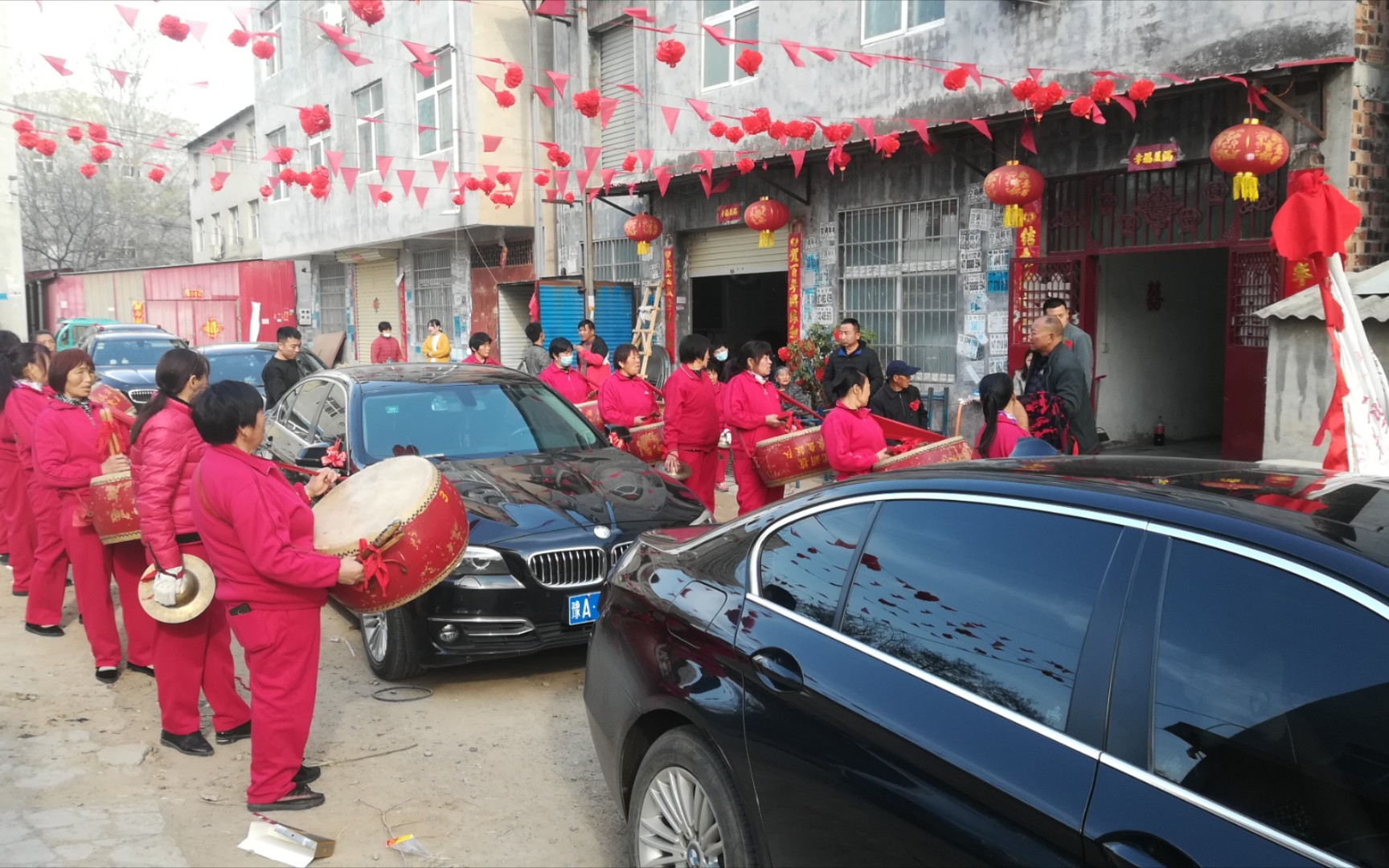 [图]河南喜庆锣鼓 白天