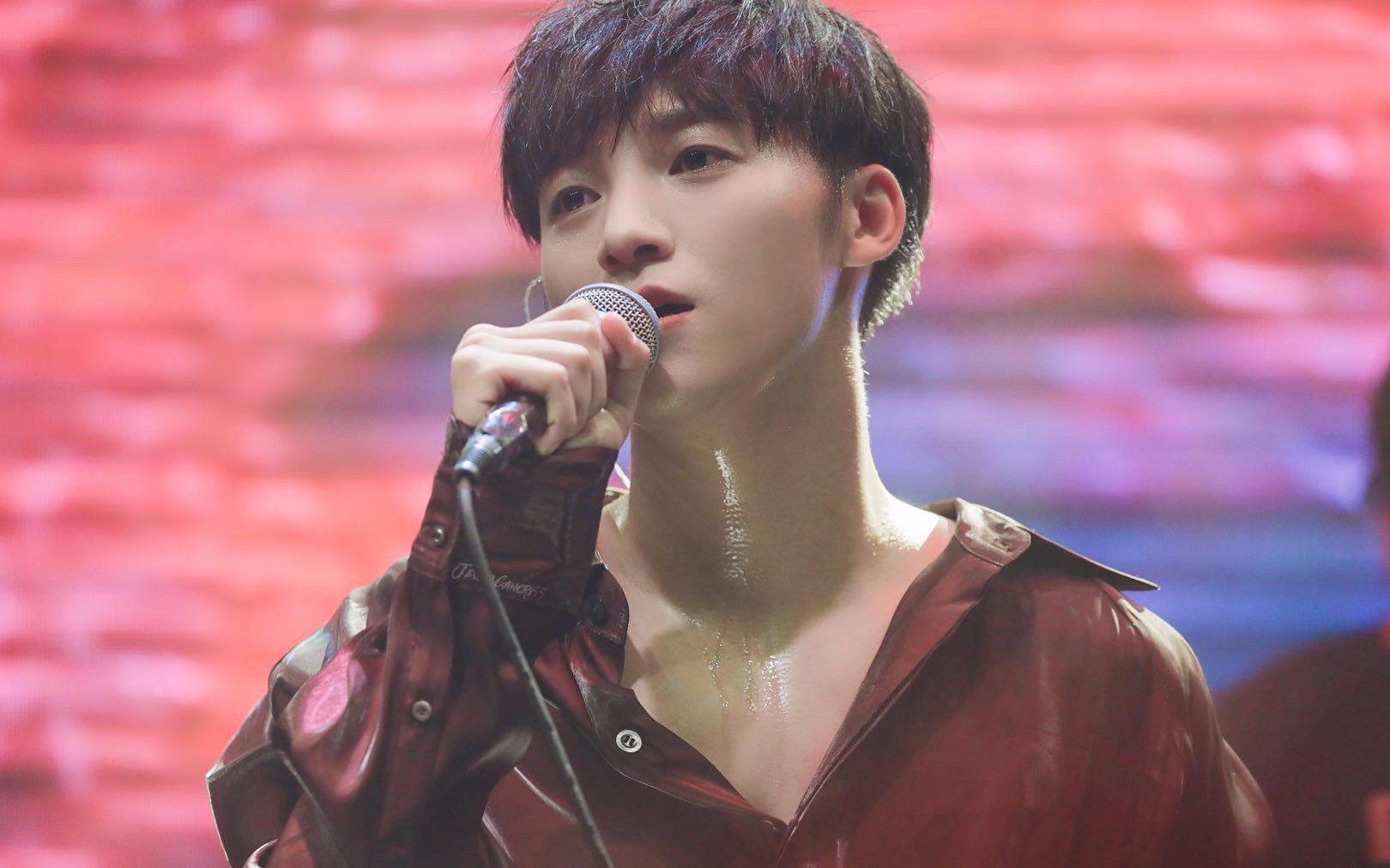 【伍嘉成】个人向混剪(妈粉的车