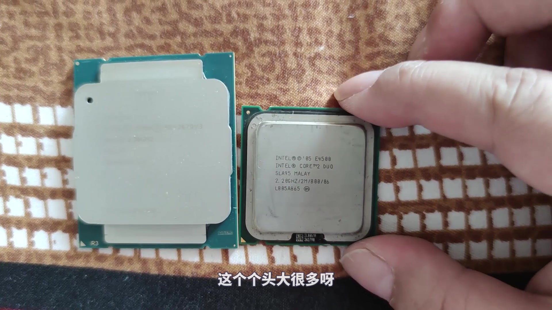 400多块的E5 AVX2指令集CPU 多任务吊打2000多块的I7 8700K哔哩哔哩bilibili