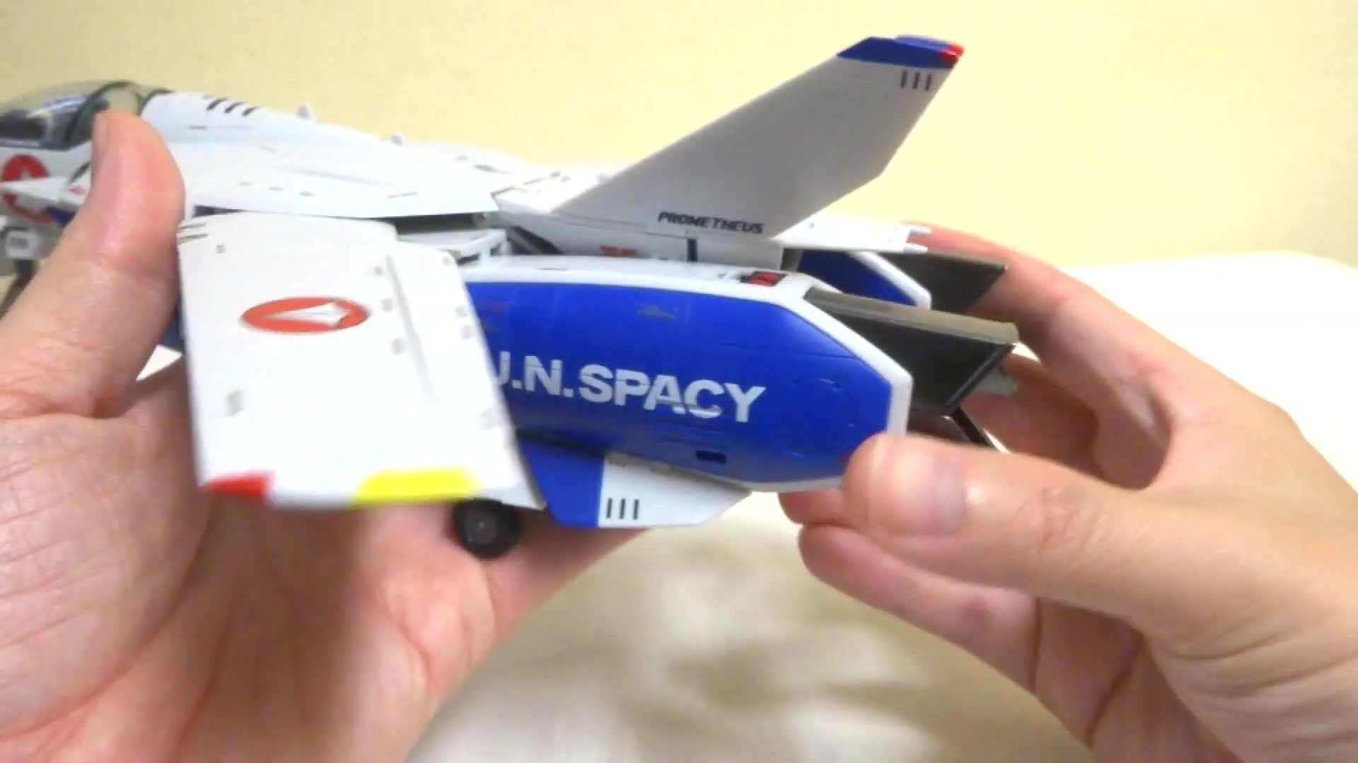 [图]【天才マックス！】超時空要塞マクロス DX超合金 VF-1A バルキリー（マクシミリアン・ジーナス機）ヲタファの変形レビュー - DX Chogokin VF