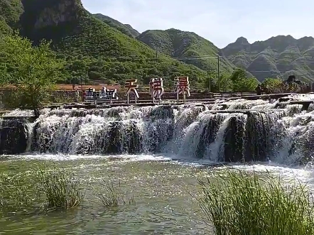 太行赤壁悬流景区电话图片