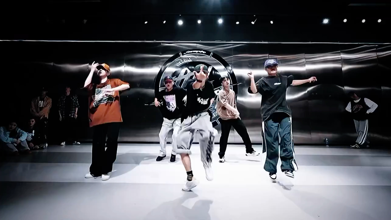 【momo koyama小山桃】不管是游戏还是跳舞 门槛太高总会影响传播