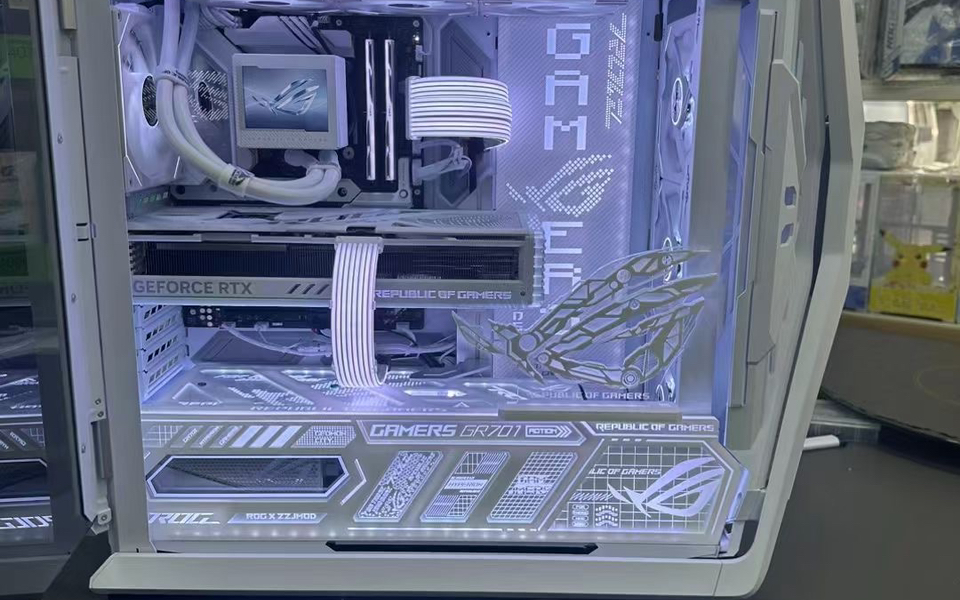 rog创世神白色全家桶漂亮啊