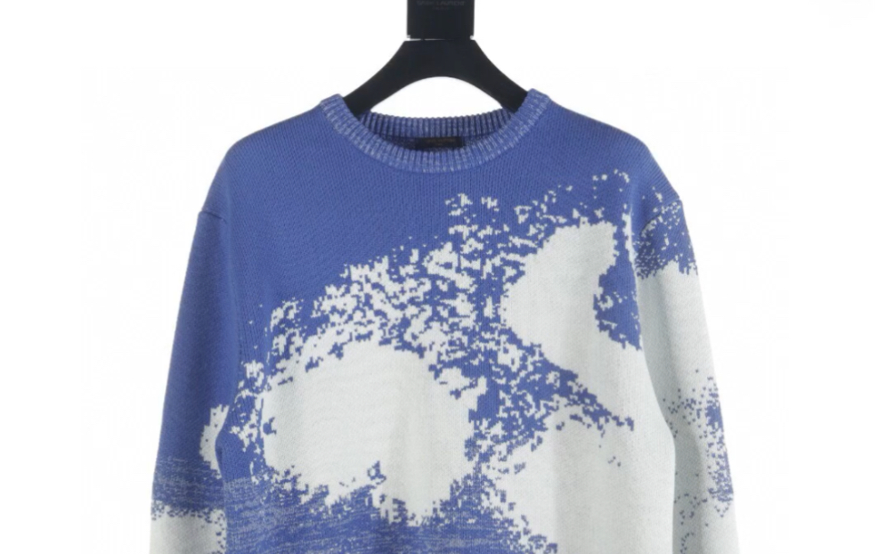 盘点一下高仿louis vuitton路易威登lv 23fw 蓝天白云提花圆领毛衣