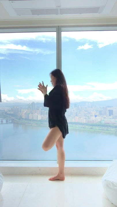 【Yoga】窗外的阳光和风景都如此的美好哔哩哔哩bilibili