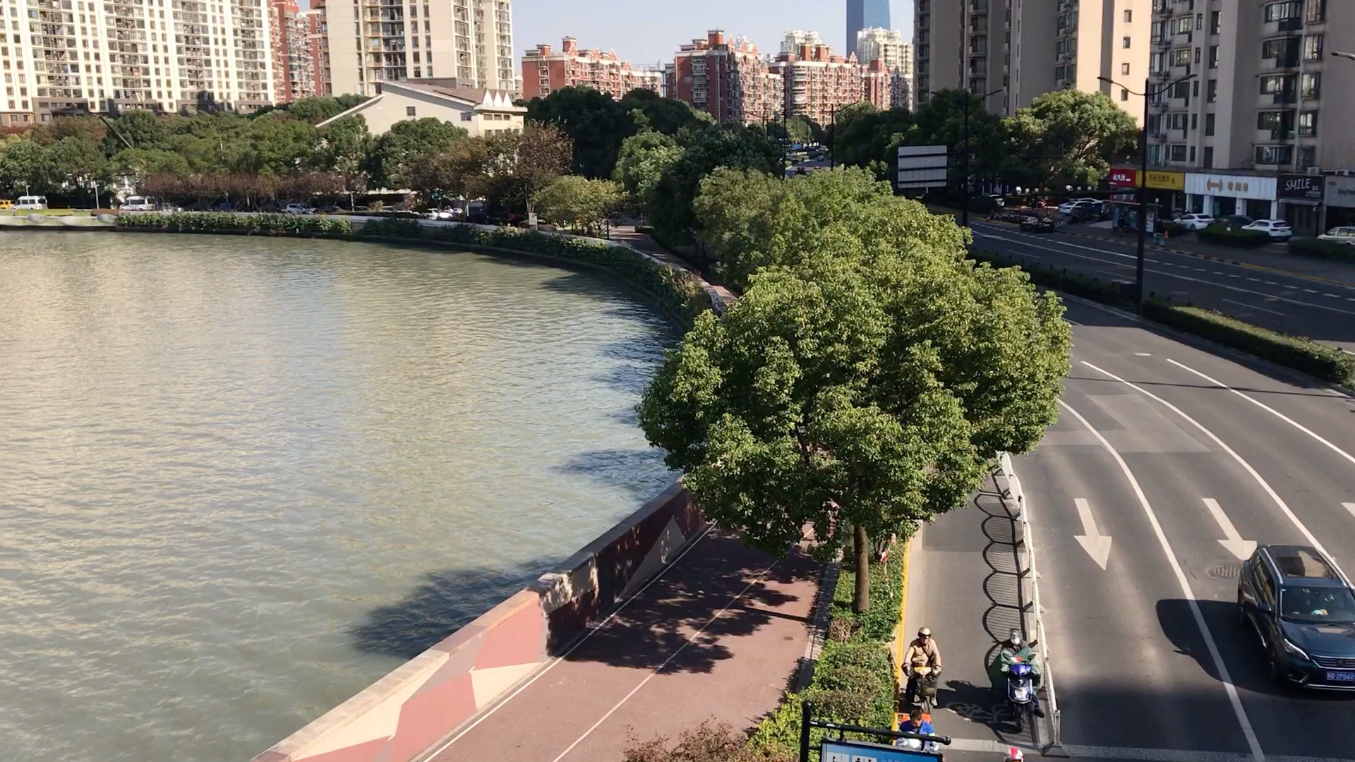 上海街景实拍(古北路桥,第二篇)